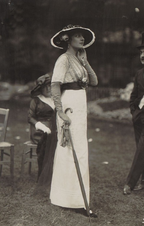 antique-royals:Longchamp, France 1911-1914