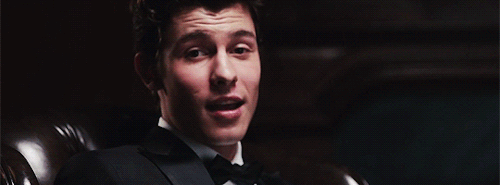 dailymalestars:Shawn Mendes + Holding alcohol