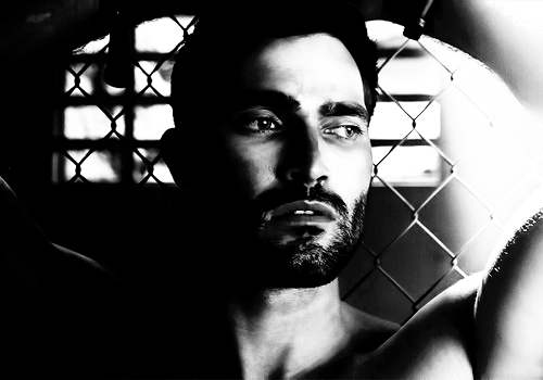 capstiles-deactivated20140602:  The Black & Whites of Season 3 