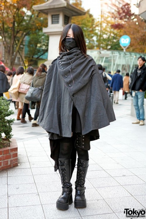 luigipony: totemo-kawaii—ne: Gothic Harajuku Style w/ Mask &amp; Cape, Sixh, h.NAOTO &