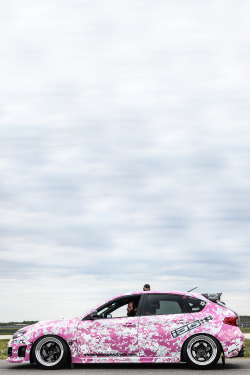 sinkingsouls:  Subaru STi Pink Digital Camo