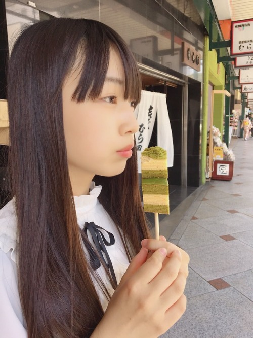 waitaminutebro:  愛乃きらら(@aino_kirara)さん | Twitter