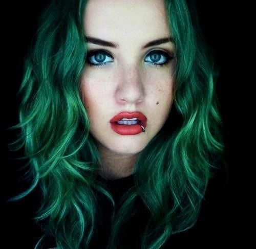 loveandhairdye:  Green - image #1192243 by korshun on Favim.com on We Heart It. http://weheartit.com/entry/93021698?utm_campaign=share&utm_medium=image_share&utm_source=tumblr 