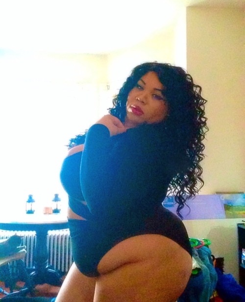 lil-chingona:ashleighthelion:Happy #BlackOut! Body shot selfies post. Fat, Black, Queer, and Blessed