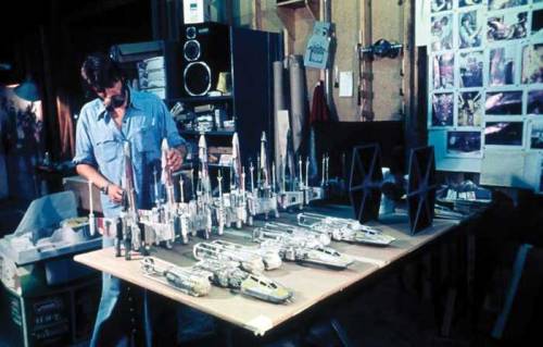 thestarwarsarchives:Visual effects supervisor John Dykstra lays out the miniature rebel fleet - A Ne