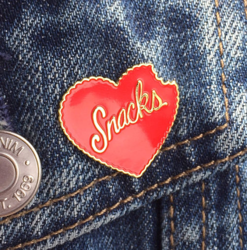 thegolddig:  Enamel “Snacks” Heart Pin (more information, more gold) 