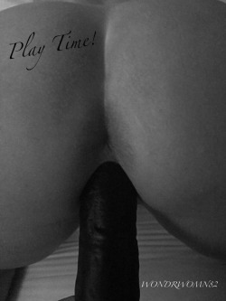 mm288ah:  wondrwomn82:  Wanna play? Then like and reblog, please ;)  Mmm hot 