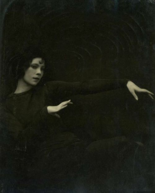 hex-len: Tilly Losch (1903-1975) - Austrian-born dancer, choreographer, actress and painter