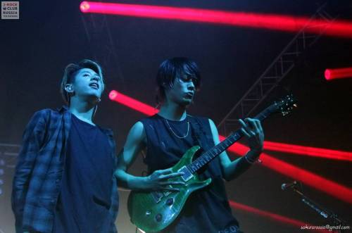 kaishanohikari: ONE OK ROCK at Tele Club in Ekaterinburg, Russia (December 02, 2015) © J-ROCK C