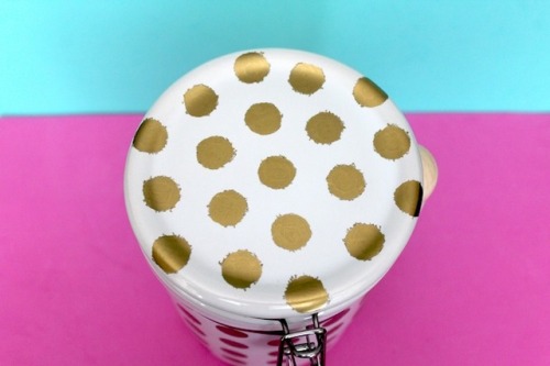 DIY Painted Coffee Canister {Tutorial via Neon Rattail}