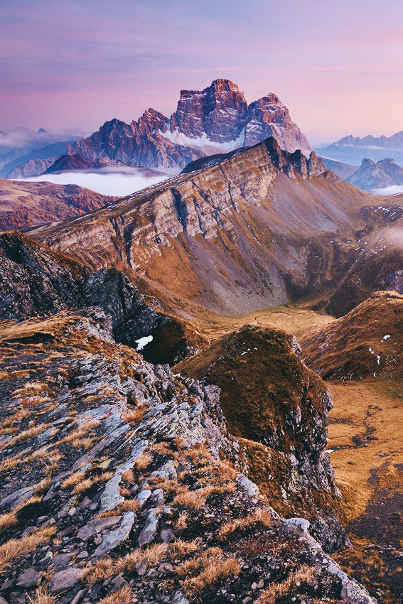 luigib0red:  mstrkrftz:  Evening Glow by Tomáš Tichý 