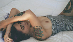 itsallink:  Meet Sexy Tattoo Girls athttp://passion.com/go/g1417116-cpl