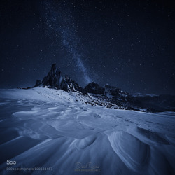 random-photos-x:  Night in the Dolomites