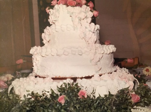 julia-brown: my grandparents’ wedding cake 1965