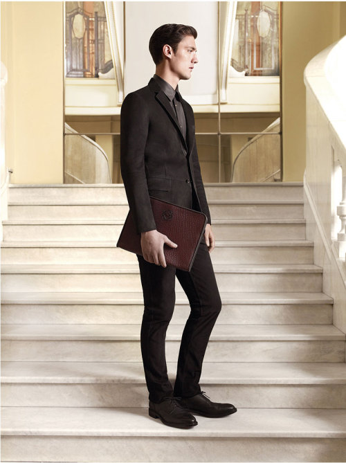 Loewe Fall-Winter 2013Relaxed Dapper At Its Finest At first glance, Loewe&rsquo;s fall/winter 20