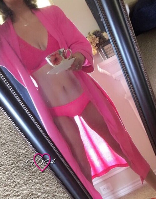 goingdown64: hot-wife-atl:Happy Tuesday beautiful lady!!!! Still sporting the pink!!Atta girl!!!