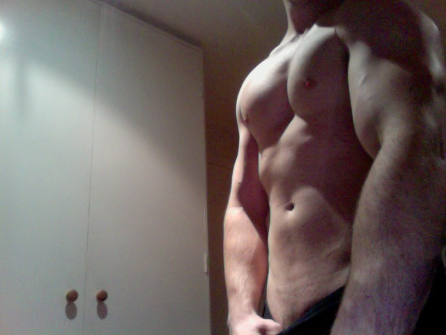 hornytexasboy:  Sexy follower submission from ausguy24.tumblr.com 