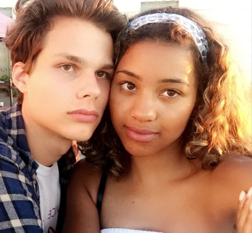 More pictures here : whiteboysdatingblackgirls.tumblr.com/