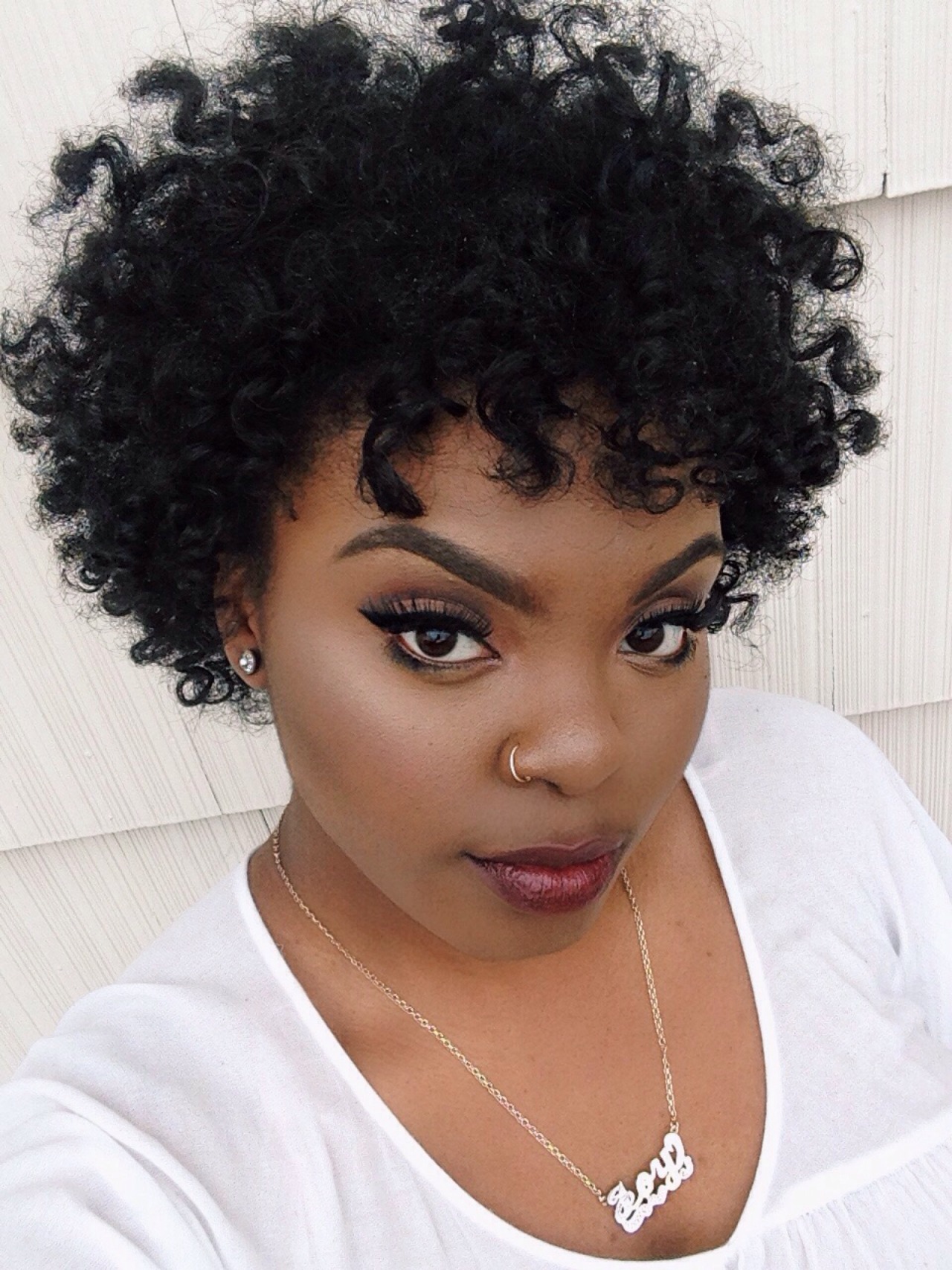 joynavon:  Should I post this hair tutorial or nah? 🤔  Instagram Youtube Snapchat: