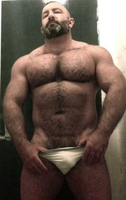 wrestlerswrestlingphotos:  hairy muscle jock