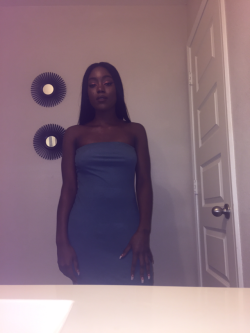 dollsofbeauty:  dollsofbeauty:  Summer glow ✨🍫  I look like a black Barbie forreal lol