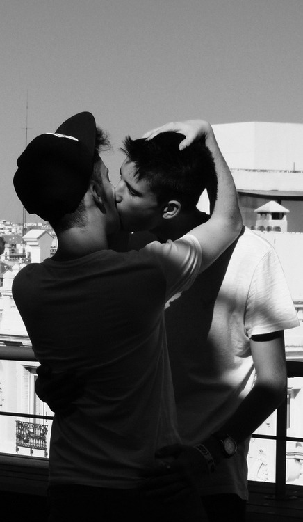 Gay love is the best love (: