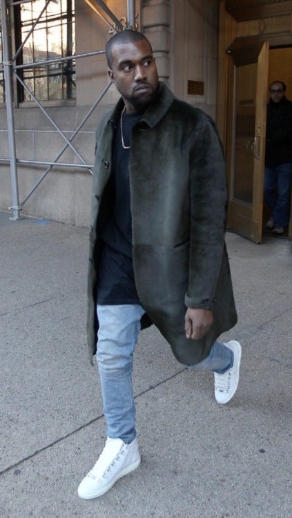 fukk3m: One of my favorite Kanye fits of all Time