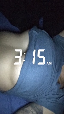 goldbloodedbabe:  lack of sleep is makin me bratty 😢😴😳