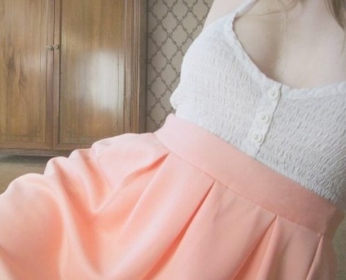 youngghavingfun: Cute outfit. Hope you all enjoy x