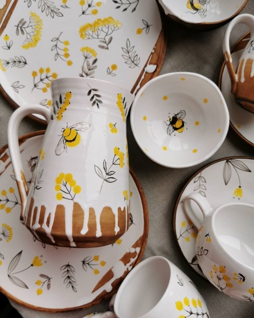 sosuperawesome:Osoka Art Ceramics on Etsy