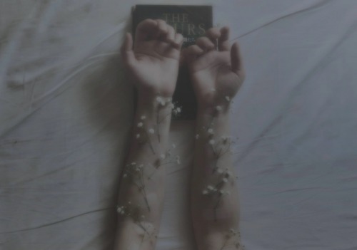 lovelycloudyday-photography:  scars - © lovelycloudyday