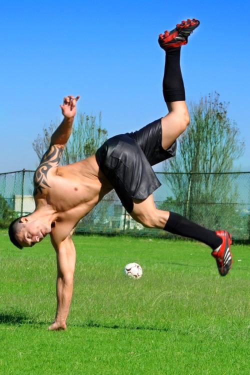 menandsports:  http://www.menandsport.com adult photos