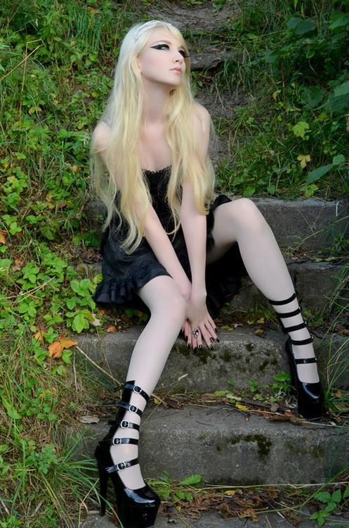 sweetcuties:  Follow me for more Cuties :) 
