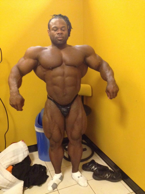 Kai being monstrous as always and that ass of his has a siren’s call.