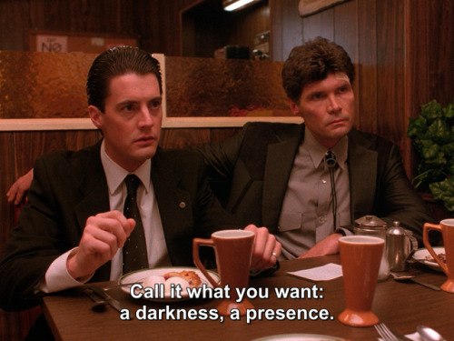 inthedarktrees:  Something very strange in these old woods.Michael Ontkean, Michael Horse, Kyle MacLachlan, Everett McGill   | Twin Peaks