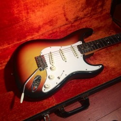 rivingtonguitars:  A #superclean #nearmint #alloriginal #1966 #vintage #fender #stratocaster !!! 