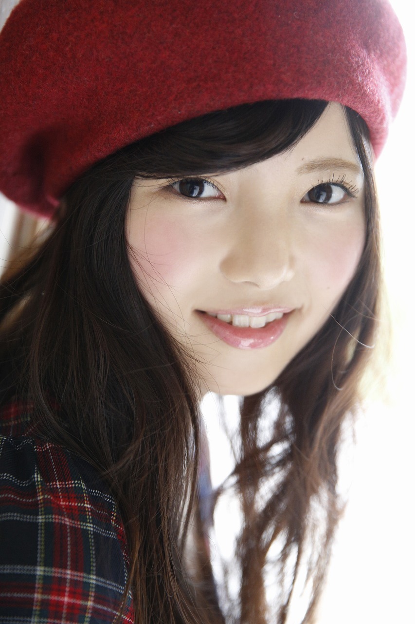 AKB &amp; NMB &amp; NOGIZAKA • ⊿上村莉菜 今回もダマテン公開。前髪ぱっつんだけじゃない！ そんな上村莉菜もどうぞ。