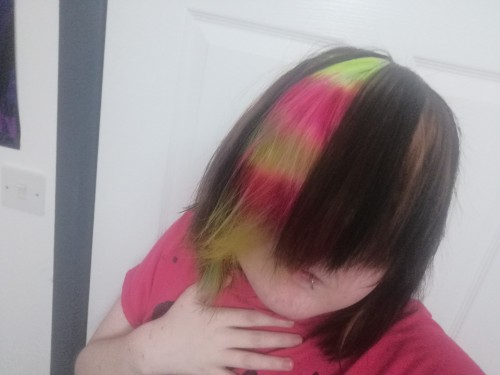 OMG I FORGOT TO POST THIS BUT NEW HAIR