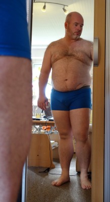 jamesbulgeworld:  INGO’S HOT BLUE UNDIES REFLECTION.   PLEASE REBLOG. DON’T STEAL.