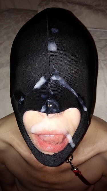 kinkytumcouple:  Happy ending for a good little slut. 