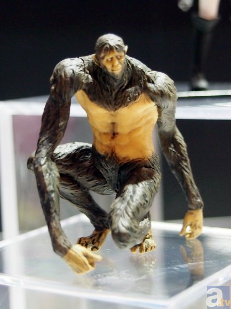 CAPSULE ONE also releases their upcoming set of mini SnK figures at Wonder Festival Winter 2015! (Source)Featuring the first figure of the Ape Titan!