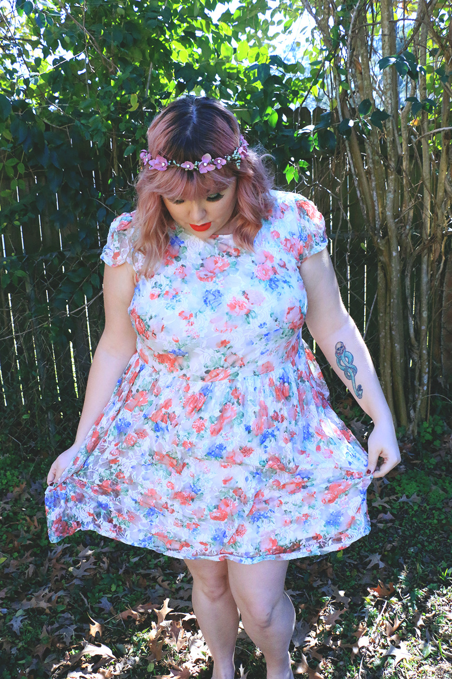 queenmerbabe:  Fatshion February MUOTD/OOTDBlog post for outfit and makeup details.UGHHHH