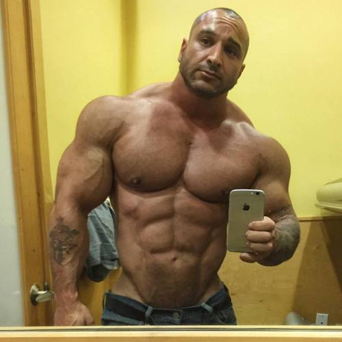 XXX Bodybuilders photo