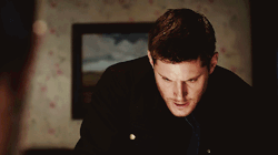 crossroadscastiel:  #i was so aroused and scared this whole scene#because like…that’s what dean looks in complete and utter carnality#like that was a dean with nothing to lose#utter and brutal force#vicious attack and aggression#but damn if it wasn’t