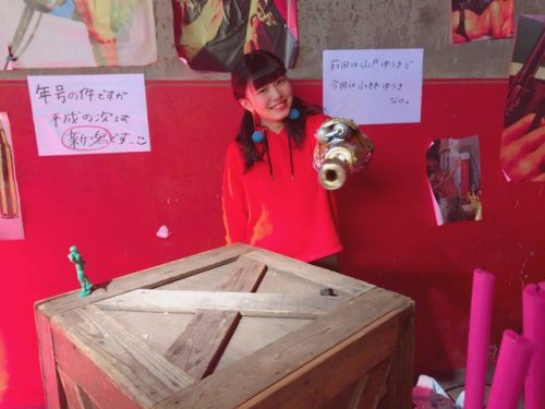 角ゆりあさんのツイート: 1/27 この日は『春はどこから来るのか？』のMV撮影でした！ 本当に本当に寒かった、、、 ストーブの前を争ってましたね（笑） #2018年を振り返る t.c