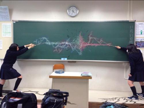 uncannyvalleyofthedolls:  Harry Potter vs Voldemort reenacted by Japanese schoolgirls. 
