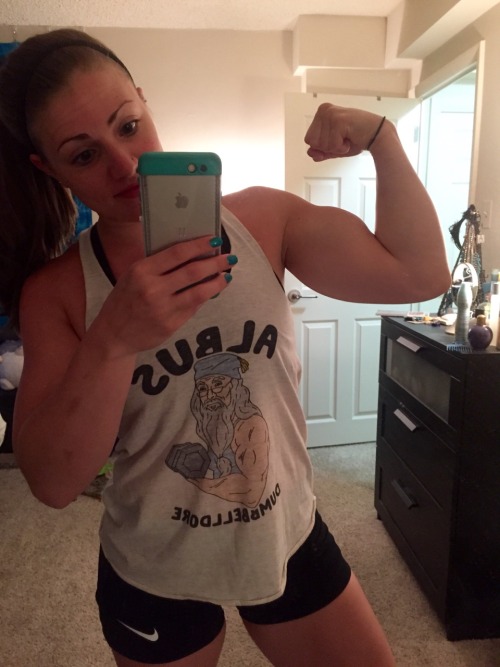 musclemunchkin:  It’s *always* required to flex in this shirt⚡️💪🏻
