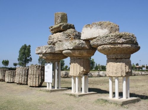 ahencyclopedia: PLACES IN THE ANCIENT WORLD: Metapontum/Metaponto (Italy)  METAPONTUM, located 
