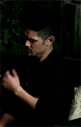 permetstu: anonymous requested: shadowhunters + most attractive male character 