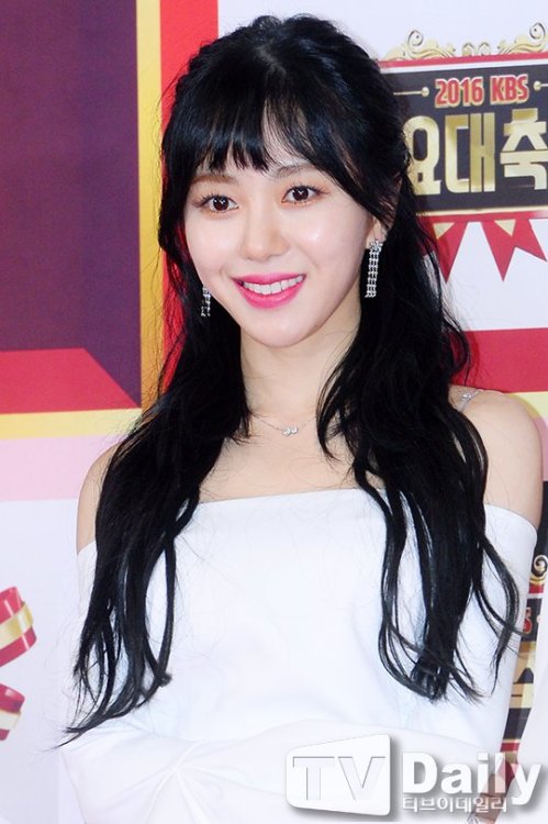 Mina (AOA) - KBS Gayo Daejun Red Carpet Pics
